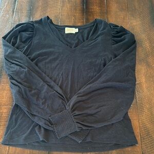 Black Long Sleeve V-Neck Top